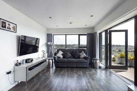 3 bedroom penthouse for sale, St Helier