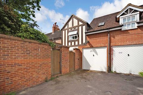 3 bedroom terraced house for sale, Akeman Street, Tring