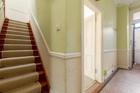 12 Gardiner Road, Edinburgh, EH4 3RR
