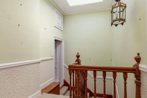 12 Gardiner Road, Edinburgh, EH4 3RR