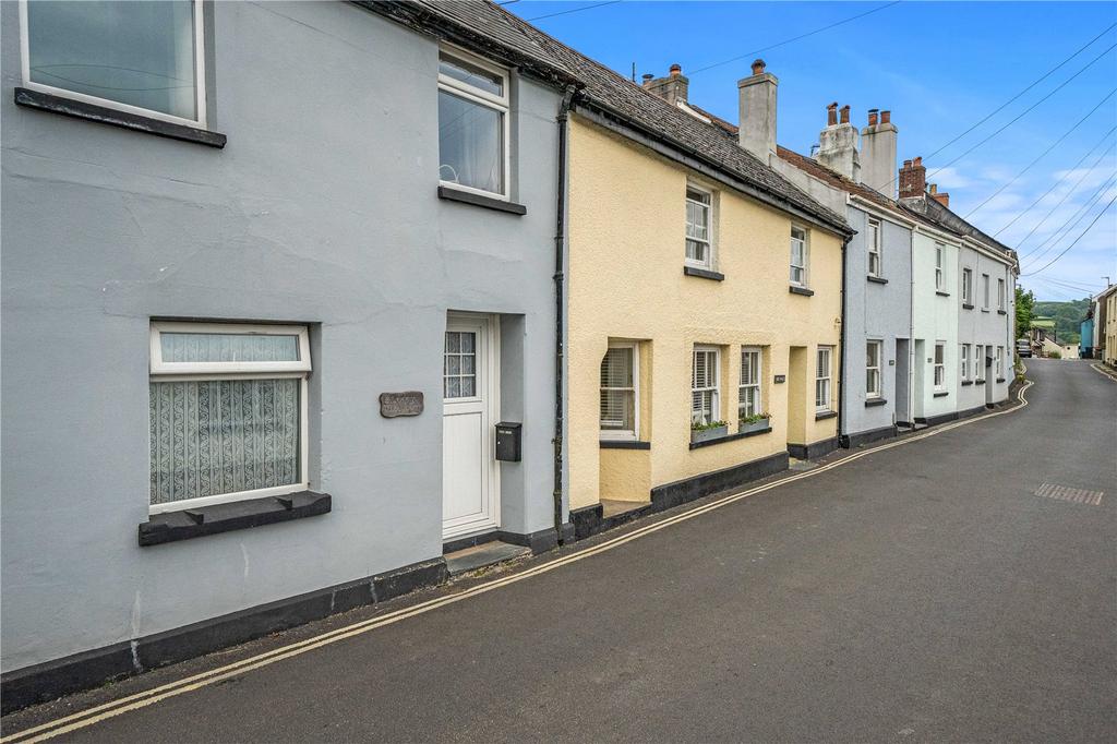 Fore Street, Aveton Gifford... 3 bed terraced house £350,000