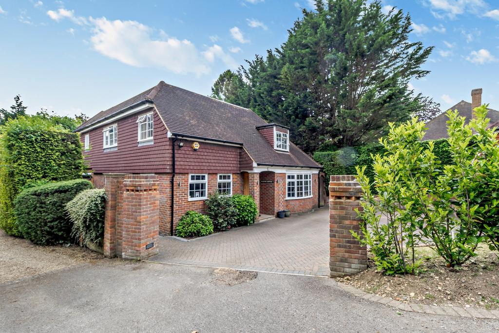 Sarratt Lane, Loudwater, Rickmansworth, WD3 4 bed detached house £