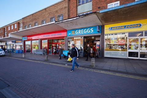 Shop to rent - Broadway and High Street, Scunthorpe DN16