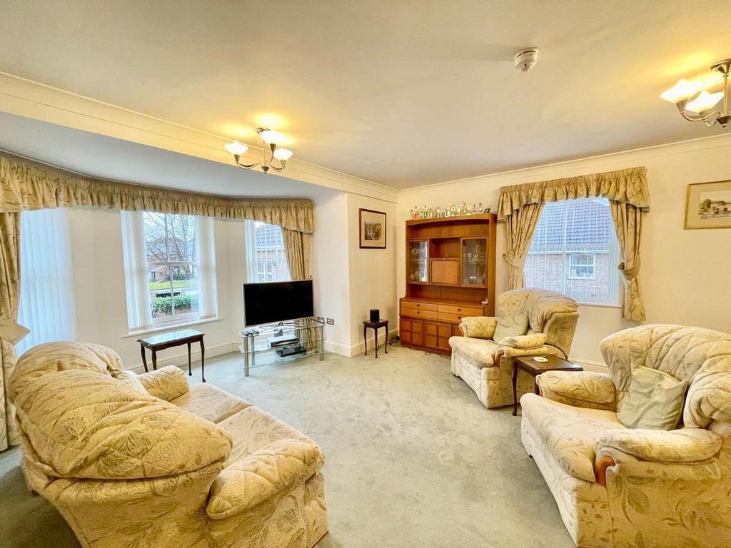 Comberton Road, Kidderminster, DY10 2 bed apartment for sale £135,000