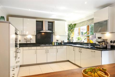 3 Thistledown Close, Winchester, SO22 5HZ