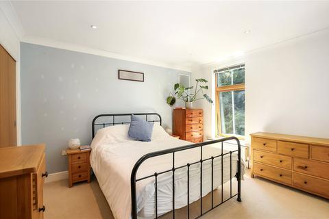 3 Thistledown Close, Winchester, SO22 5HZ