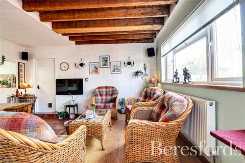 80 Basin Road, Heybridge Basin, Maldon, CM9 4RN