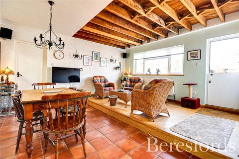 80 Basin Road, Heybridge Basin, Maldon, CM9 4RN