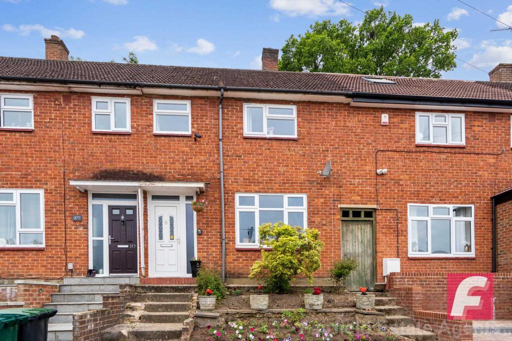 Prestwick Road, South Oxhey 3 bed terraced house for sale £425,000