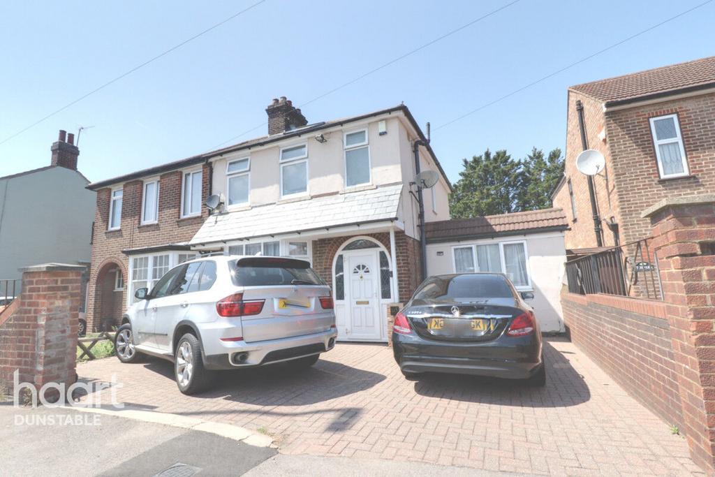 Houghton Road, Dunstable 4 bed semidetached house for sale £400,000