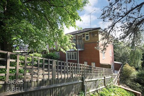 4 bedroom semi-detached house for sale, Hart Hill Lane, Luton, LU2 0BA