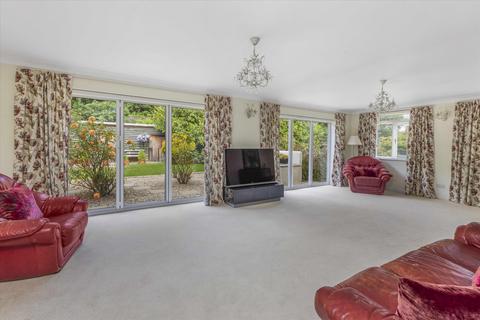 5 bedroom detached house for sale, Hawthorn Hill, Warfield, Bracknell, RG42