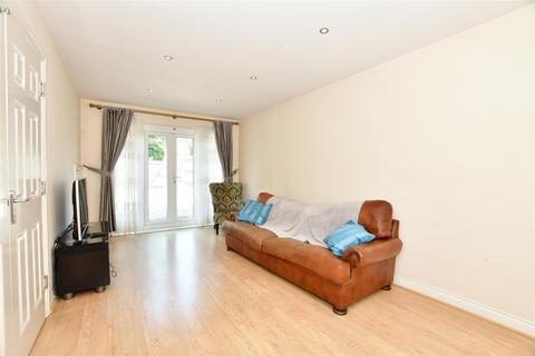 2 Forest Grove, Thornwood, Epping, CM16 6NS