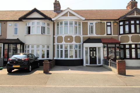 24 Cedar Road, Hornchurch, RM12 4YL