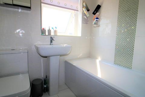 24 Cedar Road, Hornchurch, RM12 4YL
