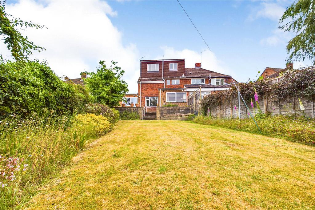 Brooksby Road, Tilehurst, Reading, Berkshire, RG31 4 bed semidetached