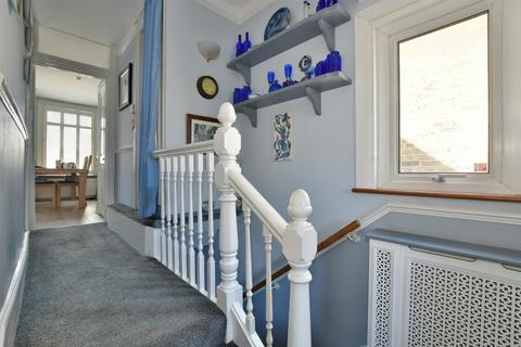 131a Elm Road, New Malden, KT3 3HP