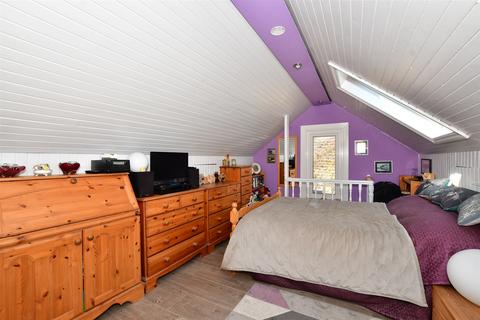 131a Elm Road, New Malden, KT3 3HP