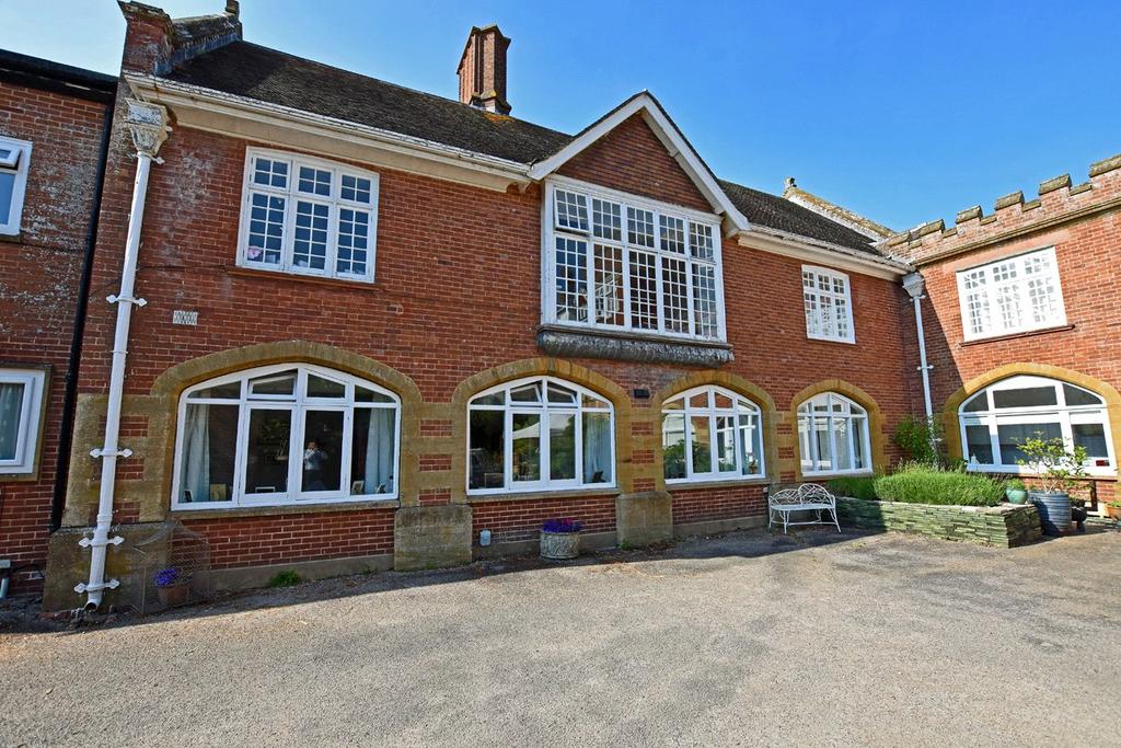 The Drive, Farringdon, Exeter 2 bed apartment for sale £280,000