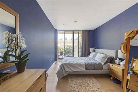 Flat 3, 199 Hackney Road, London, E2 8JL