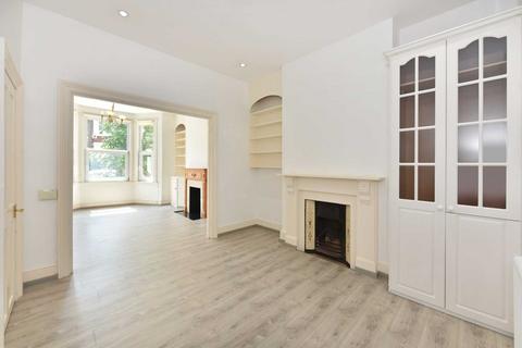 4 bedroom terraced house to rent, Whellock Road, W4