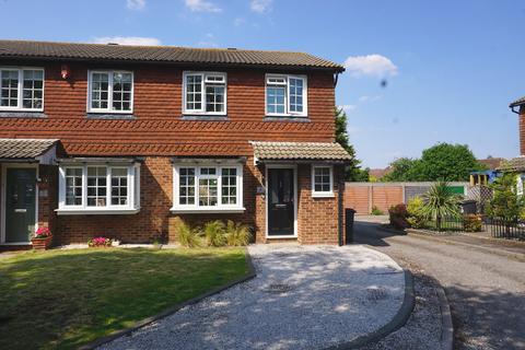6 Mcdonough Close, Chessington, KT9 1ER