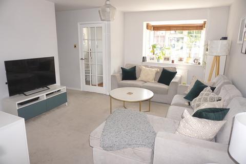 6 Mcdonough Close, Chessington, KT9 1ER