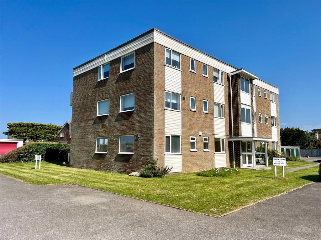 Cornwallis Road, Milford on Sea, Lymington, Hampshire, SO41 3 bed