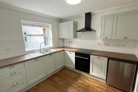 3 bedroom detached house to rent, Kiln Field, Liss, Hampshire, GU33