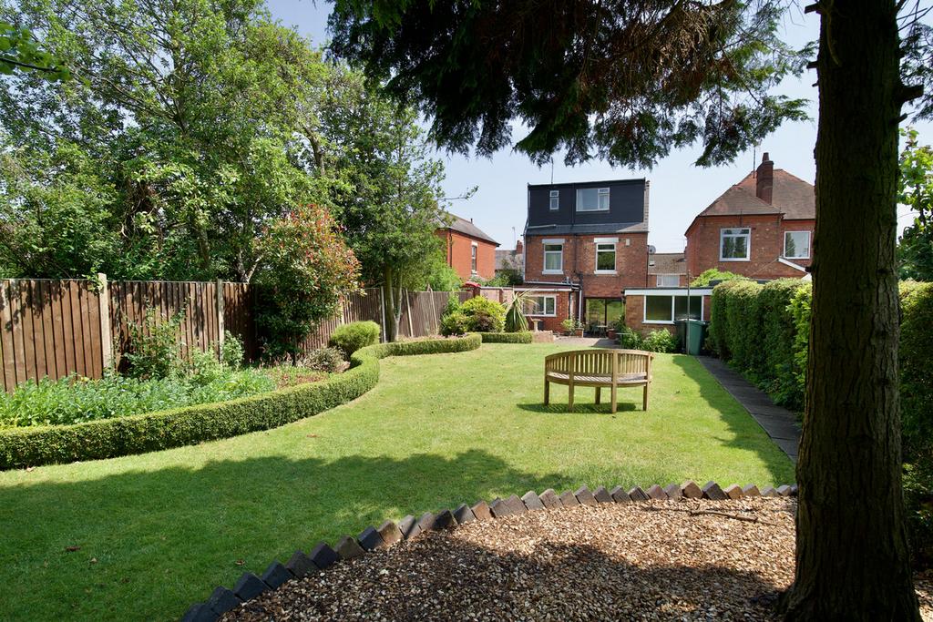 Wheelwright Lane, Coventry, CV7 3 bed detached house £350,000