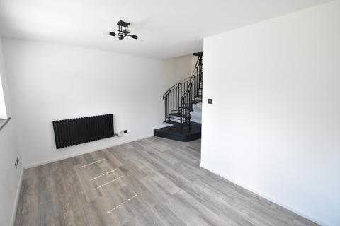 1 bedroom end of terrace house to rent, Dexter Close, Luton, Bedfordshire, LU3 4DY