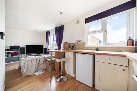 33 Manor Road, Witney, OX28 3UE