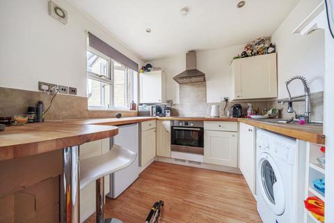 33 Manor Road, Witney, OX28 3UE