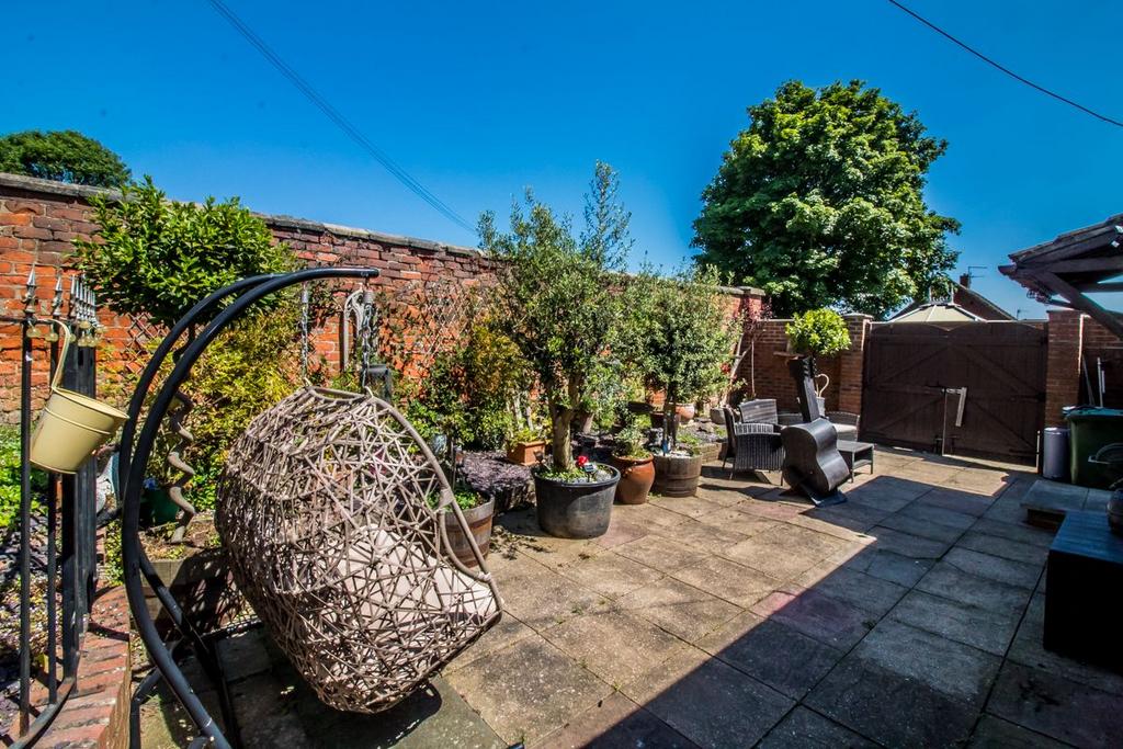 Garden 3