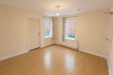 4 bedroom semi-detached house to rent, Abercromby Avenue, Hp12