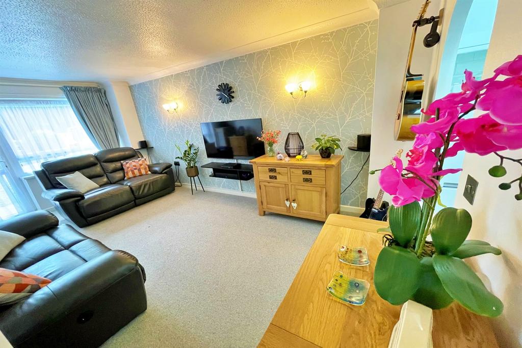 Bournemouth 1 bed retirement property for sale £100,000