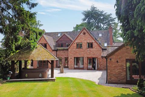 undefined, Needlers End Lane, Balsall Common, CV7