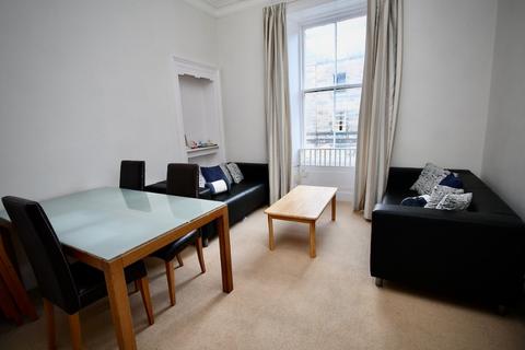 3 bedroom flat to rent, Grindlay Street, West End, Edinburgh, EH3