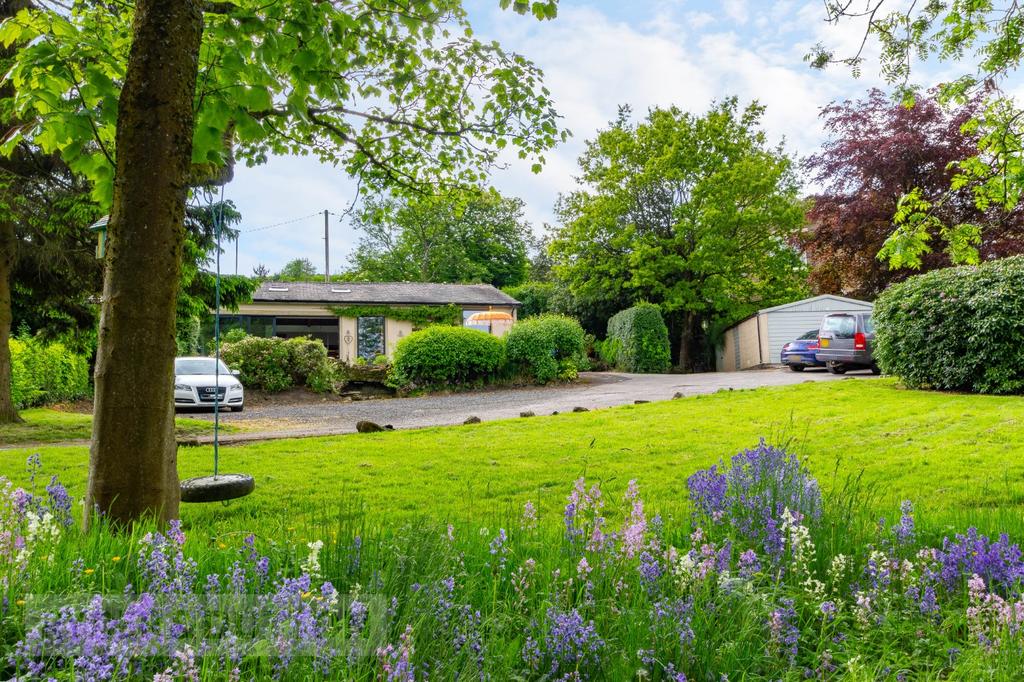 Wall Hill Cottages, Wall Hill Road, Dobcross, Saddleworth, OL3 4 bed