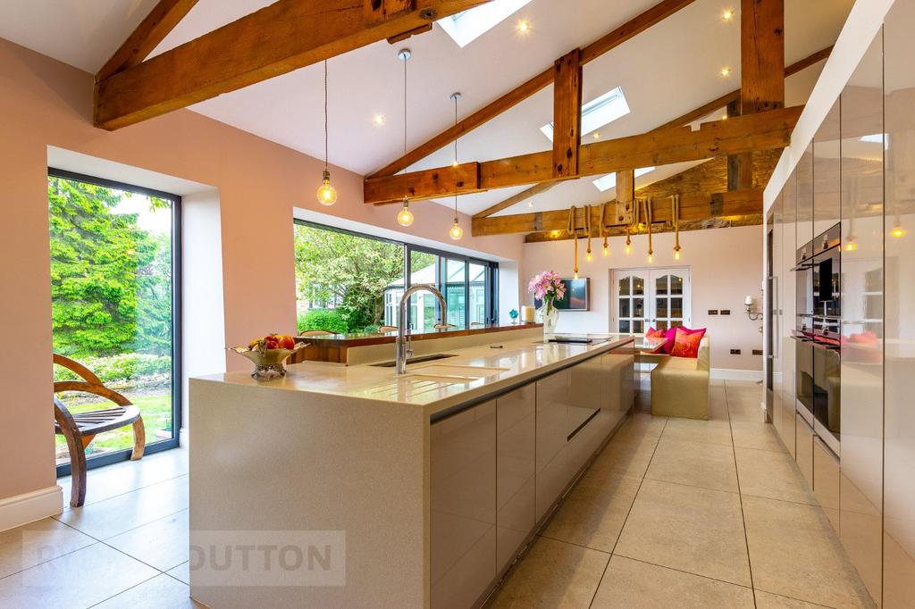 Wall Hill Cottages, Wall Hill Road, Dobcross, Saddleworth, OL3 4 bed detached house for sale £