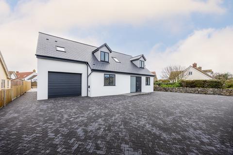 6 bedroom detached house for sale, Route De La Maladerie, St. Saviour, Guernsey