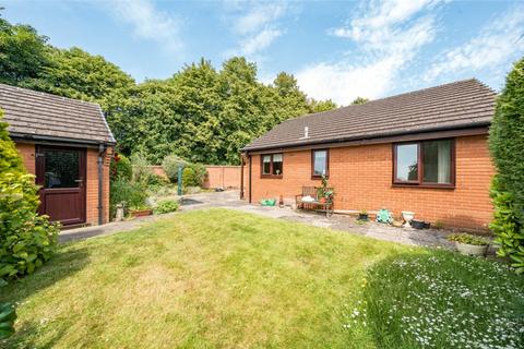 2 bedroom detached bungalow for sale, Great Well Drive, Romsey, Hampshire