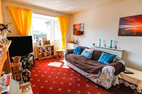 33 Gillian Drive, Rhyl, LL18 4TB