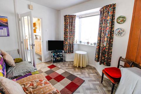 33 Gillian Drive, Rhyl, LL18 4TB