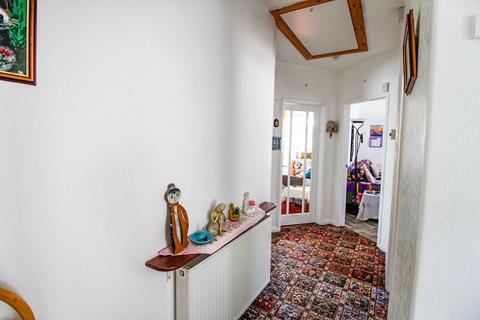 33 Gillian Drive, Rhyl, LL18 4TB
