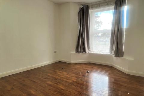 1 bedroom flat to rent, Station Road, Wigston, Leicester LE18