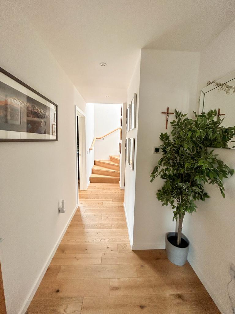 Struan IV56 3 bed detached house for sale £475,000