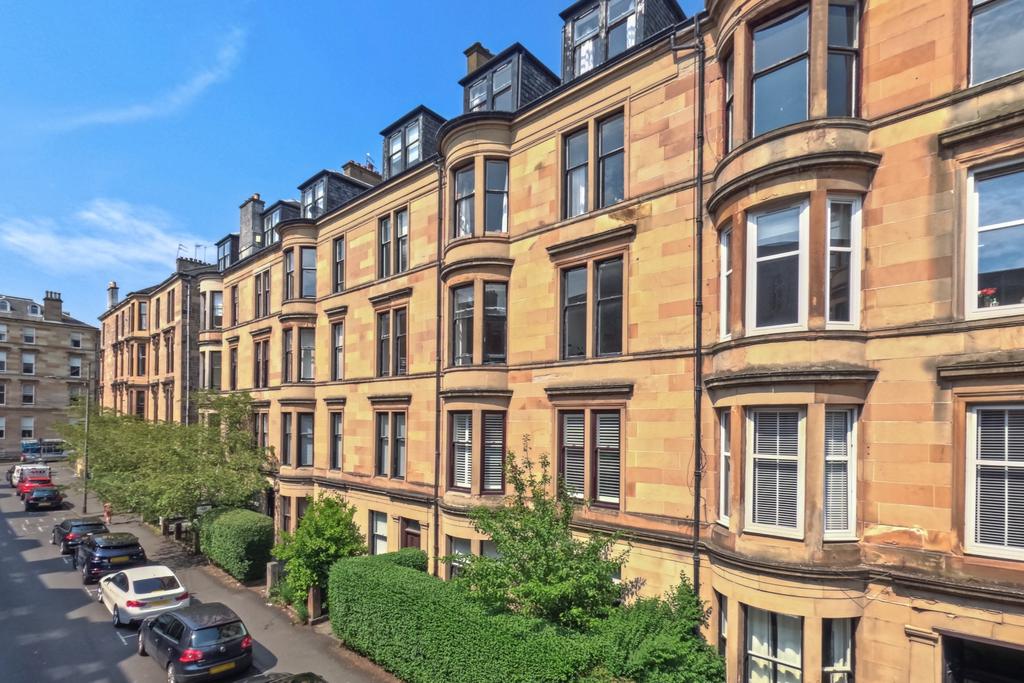 Ruthven Street, Flat 1/1, Dowanhill, Glasgow, G12 9BS 2 bed apartment