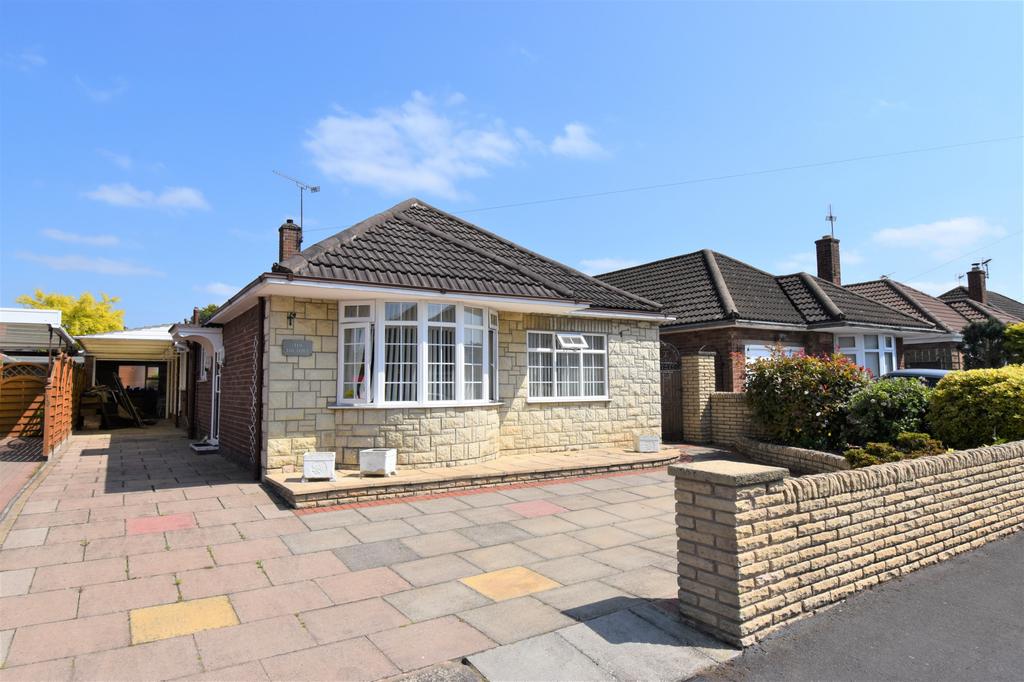 Palmer Road, Whitnash, CV31 2HR 2 bed bungalow for sale £425,000