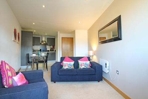 Studio to rent, Salts Mill Road, Shipley, Bradford, BD17